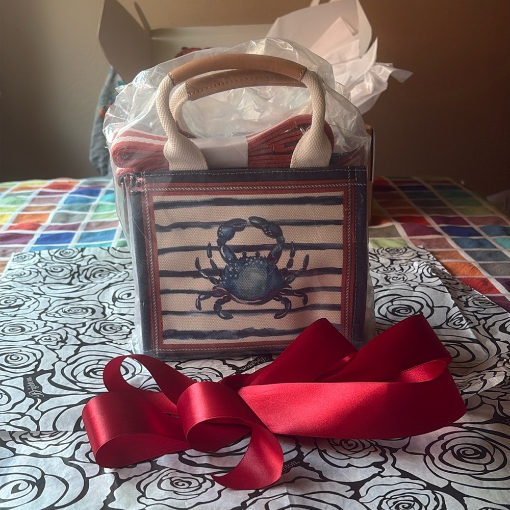 🦀🏖️🦀 BRIGHTON AHOY MATEY MINI TOTE 🦀🏖️🦀  NWT 🦀🏖️🦀 - Picture 10 of 16